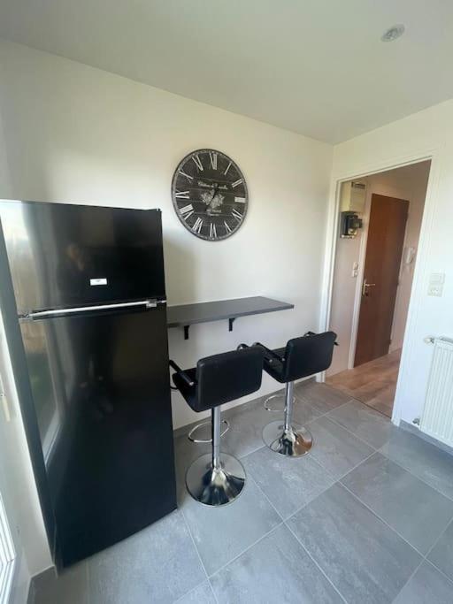 Le Belvedere Dernier Etage Avec Terrasse Wifi Fibre Apartment Tarbes Luaran gambar