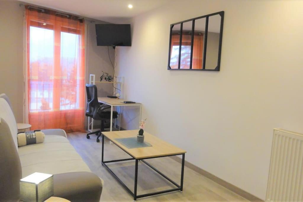 Le Belvedere Dernier Etage Avec Terrasse Wifi Fibre Apartment Tarbes Luaran gambar