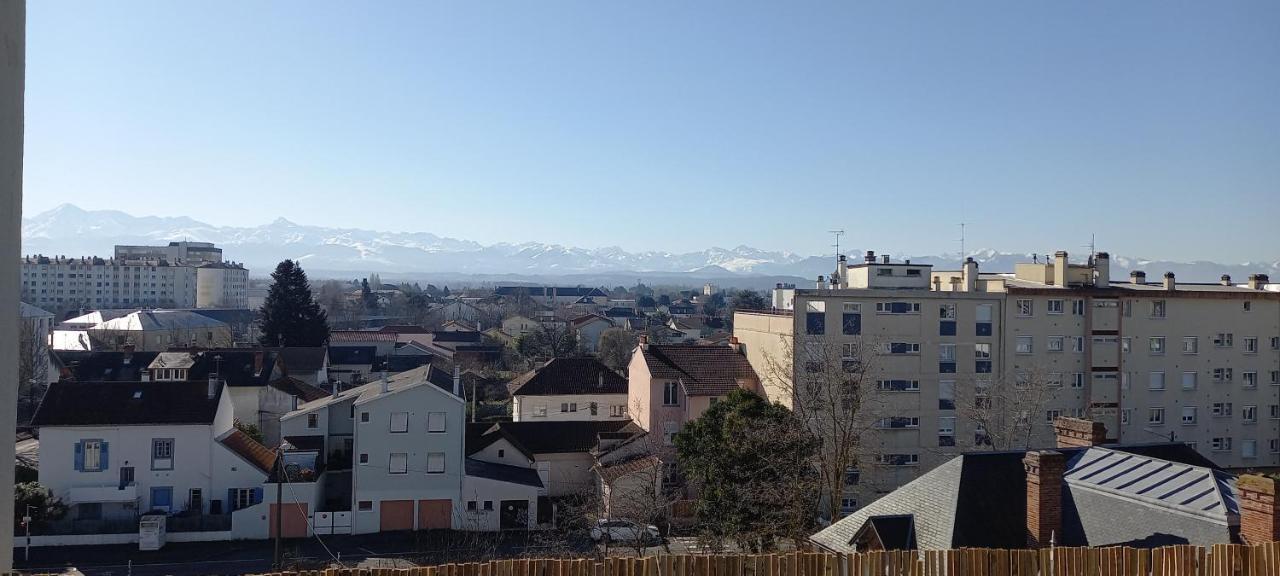 Le Belvedere Dernier Etage Avec Terrasse Wifi Fibre Apartment Tarbes Luaran gambar