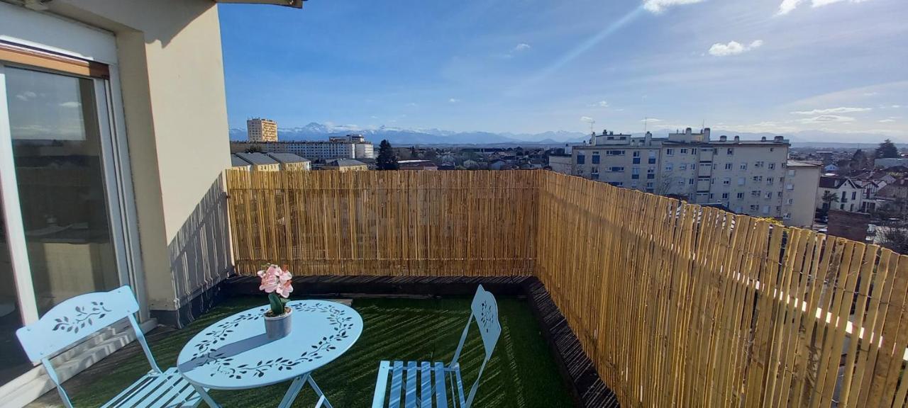 Le Belvedere Dernier Etage Avec Terrasse Wifi Fibre Apartment Tarbes Luaran gambar